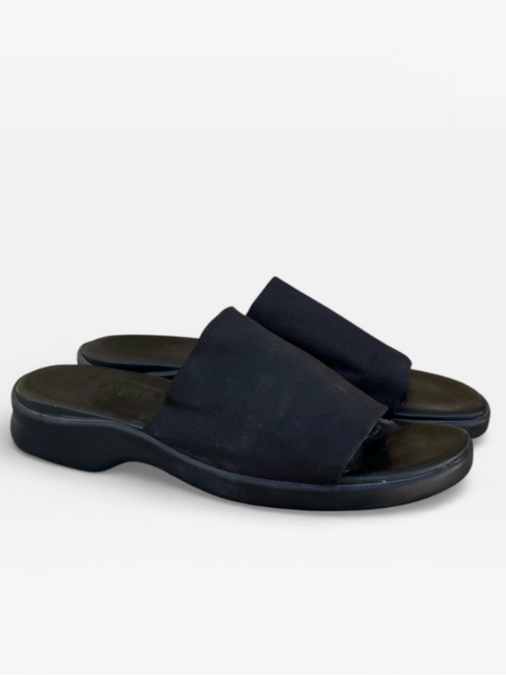 Munro “Luna” Stretch Slide Sandal in Black Women’s Size 11